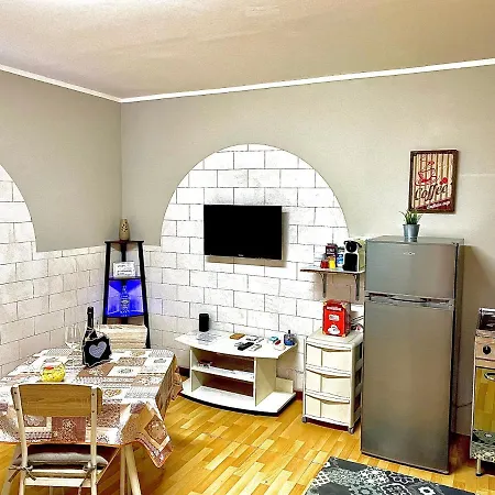 Monolocale Deluxe A 2,7 Km Dal Mare Per 2 Persone Apartman *